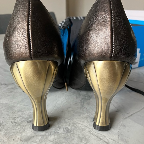 John Fluevog Estella Gold Scroll Heels - Picture 5 of 16